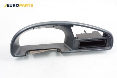 Интериорна пластмаса километраж за Peugeot Partner Combispace (05.1996 - 12.2015), 4+1 вр., миниван